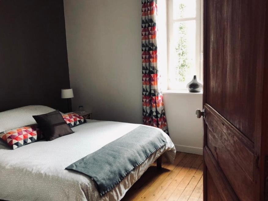 Chambres D'Hotes Les Heures Claires Briennon Exterior photo